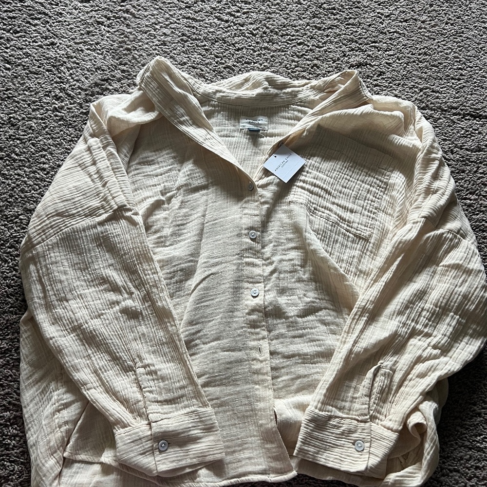 American Eagle~ Button-down